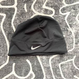 NIKE Skull Cap - Wmns